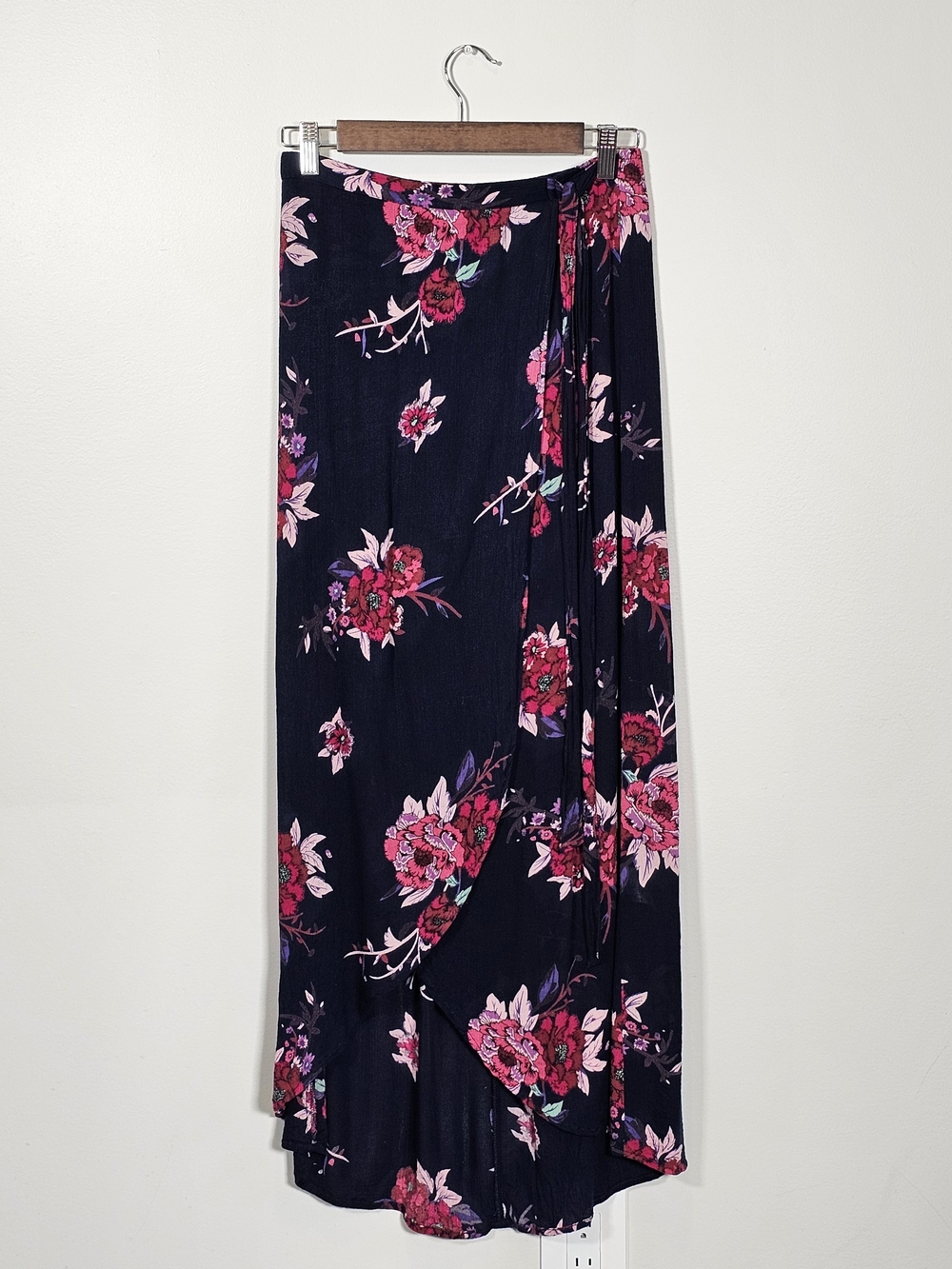 Patrons of Peace Navy Maxi Skirt with Pink Floral Print Sz S